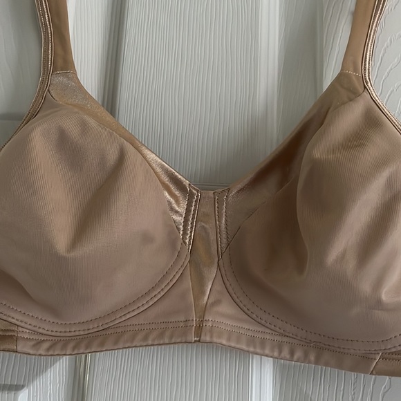Playtex 38B beige bra - Picture 2 of 7